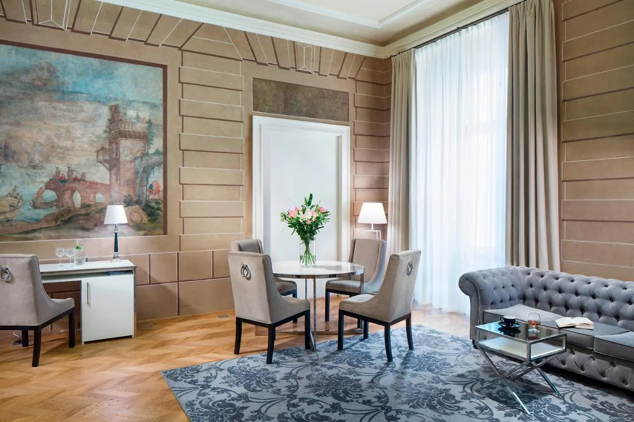 Wyndham Grand Krakow Old Town Hotel 5*,