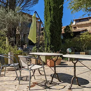 https://les-colombes.hotels-rhonealpes.com