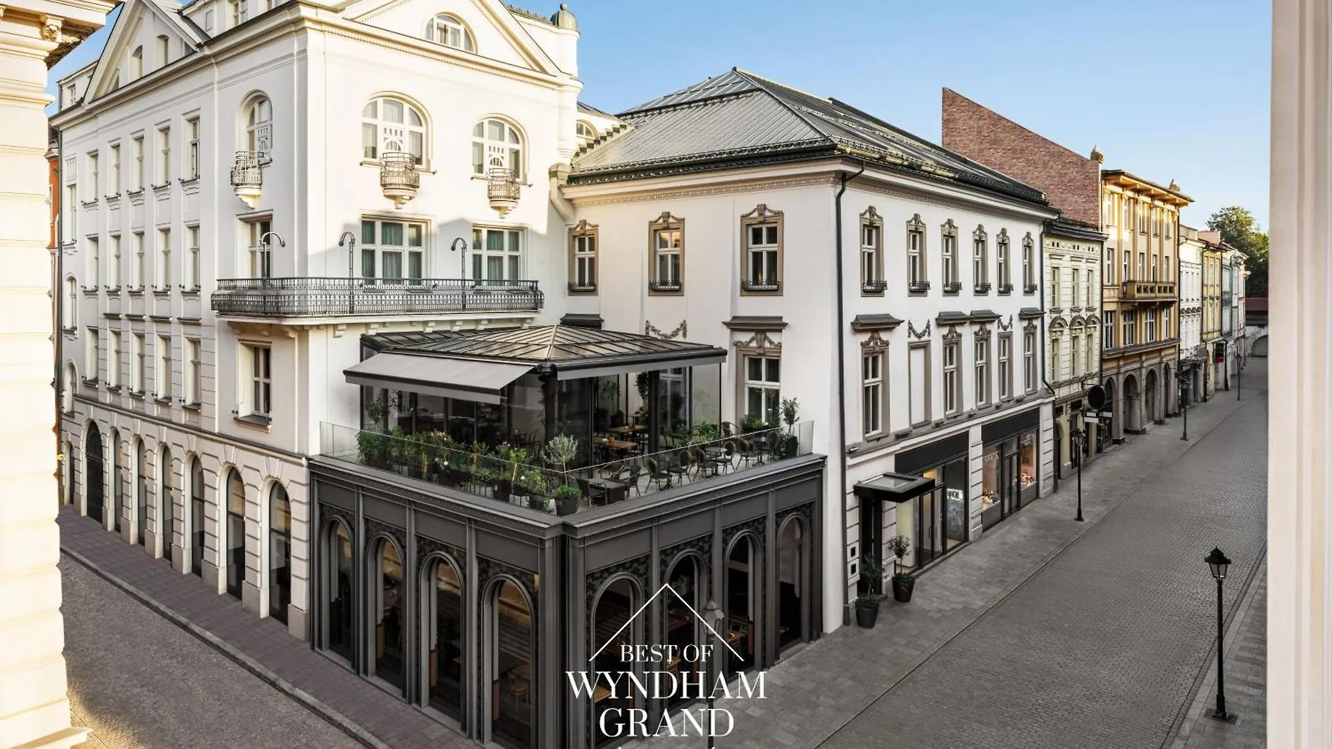 Wyndham Grand Krakow Old Town contacts