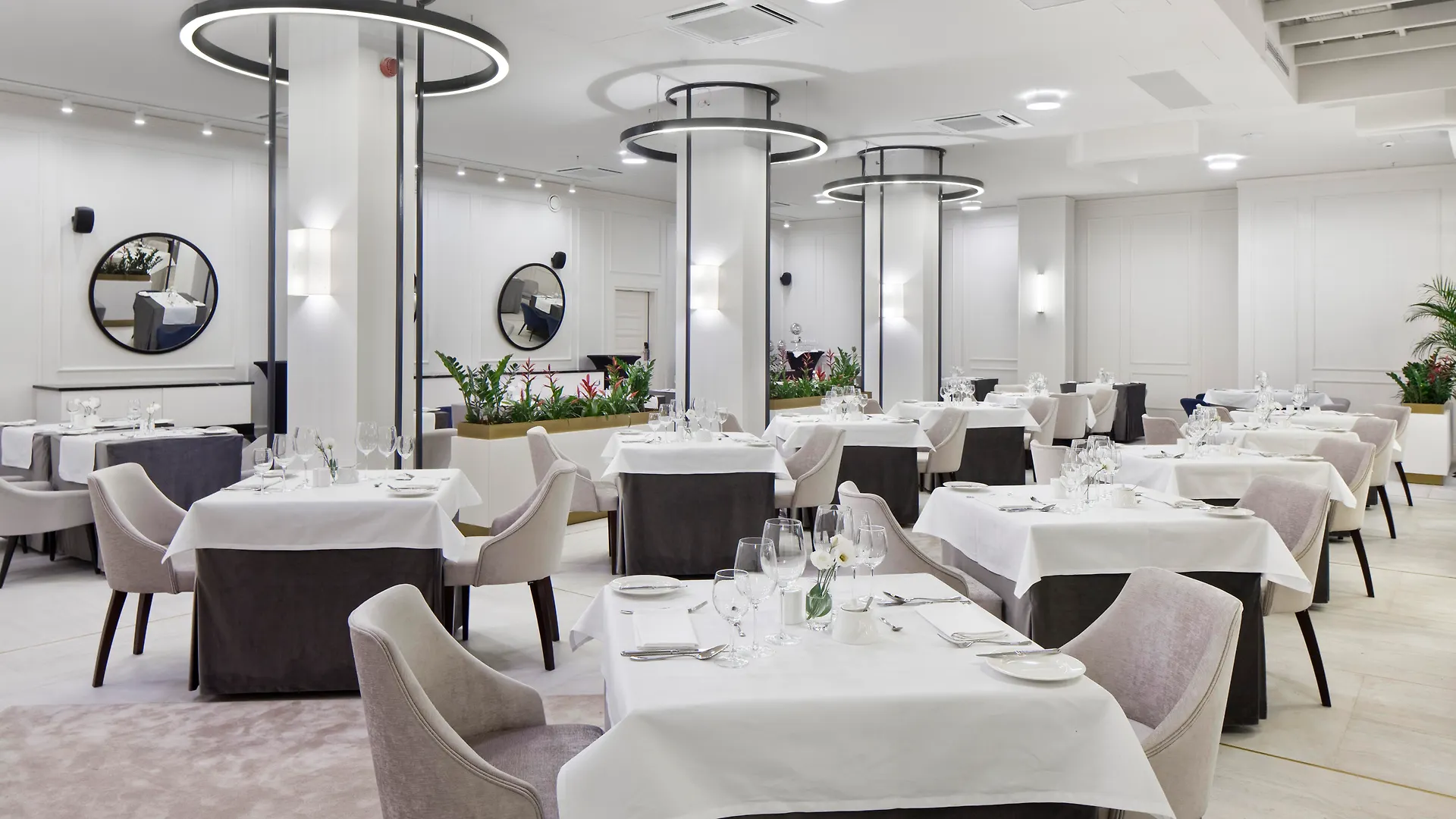 Wyndham Grand Krakow Old Town Hotel 5*,  Polen